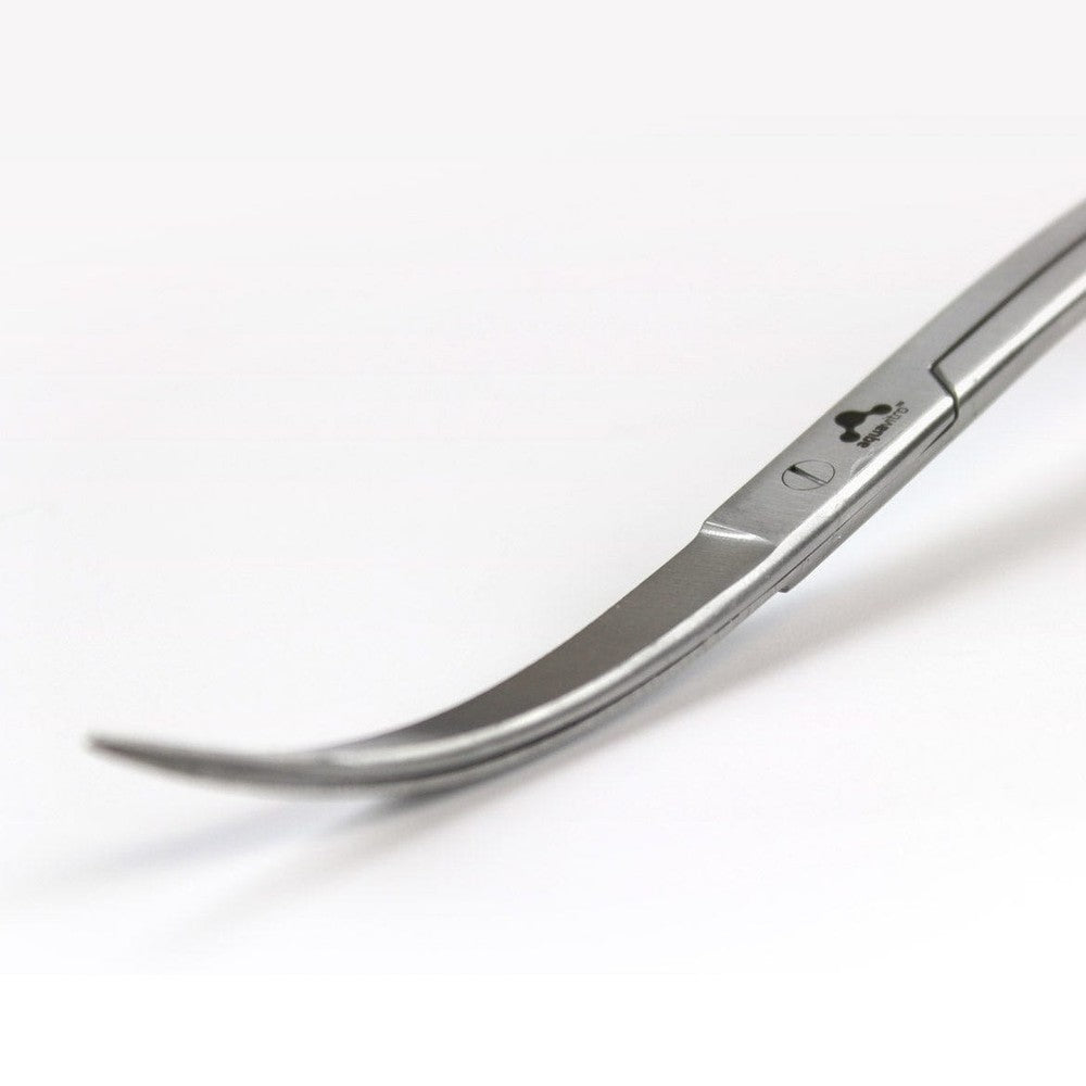 Fine cutting edge of Aquavitro Double Curved Shears for aquatic use