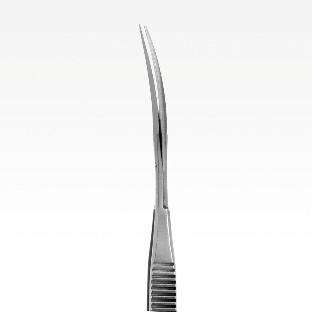 Close-up of curved blade and spring mechanism on Aquavitro shears